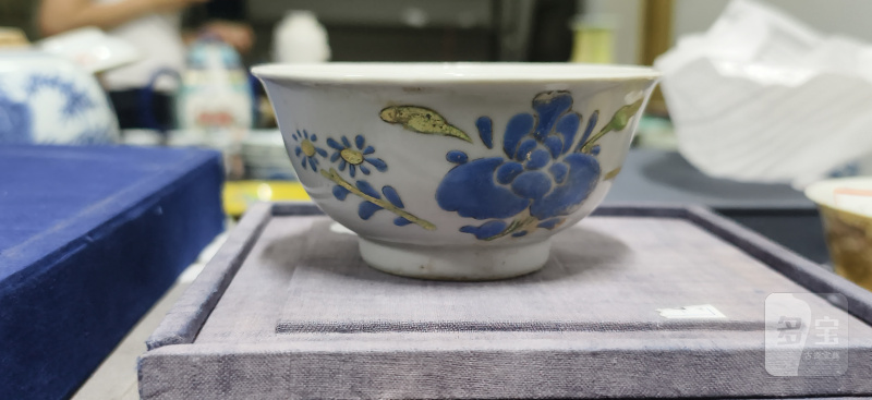 清 料彩花卉纹碗 - 图3